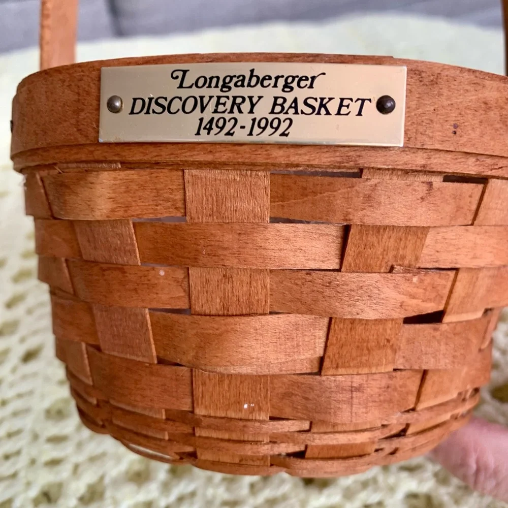 Longaberger 1992 Hand Woven Discovery Basket